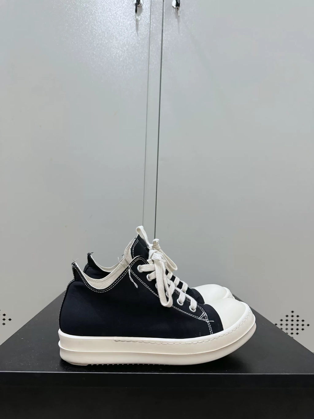 Rick Owens DRKSHDW lace-up low-top Sneakers | Black