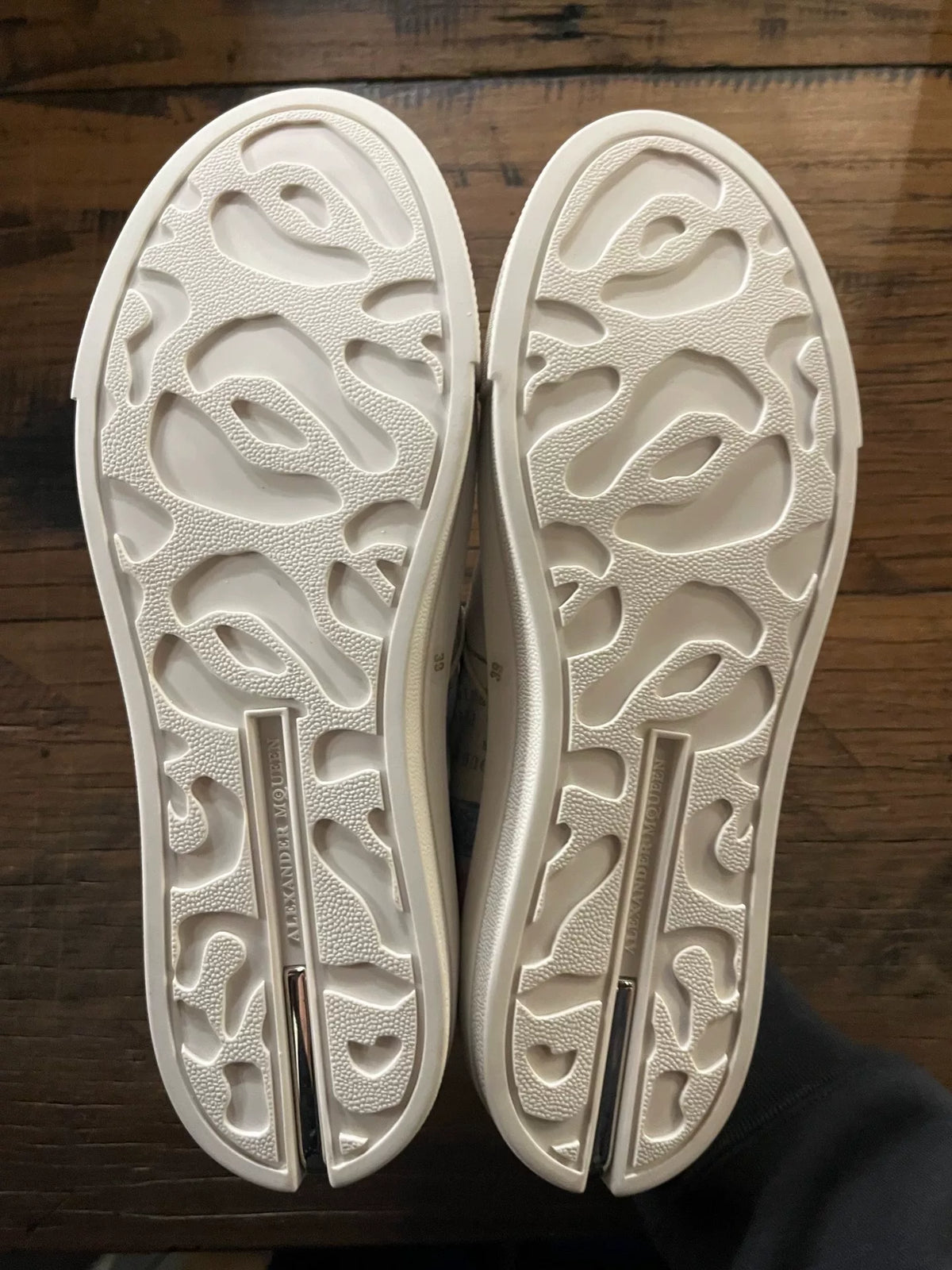Alexander McQueen SS17 White Skull Print Leather Loafers