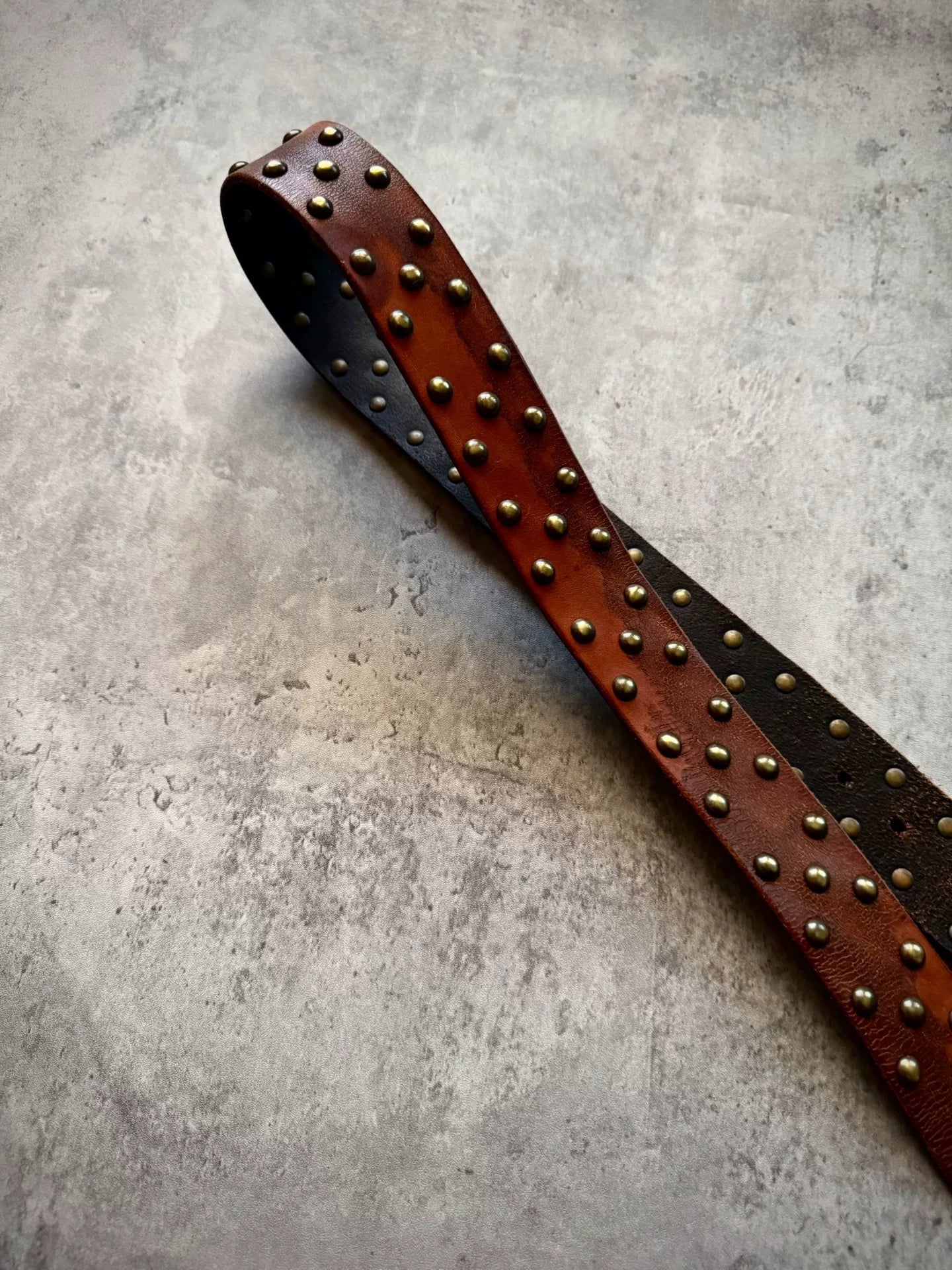 Saint Laurent 15AW Red-Brown Cracked Leather Studded Distressed Belt by Hedi Slimane