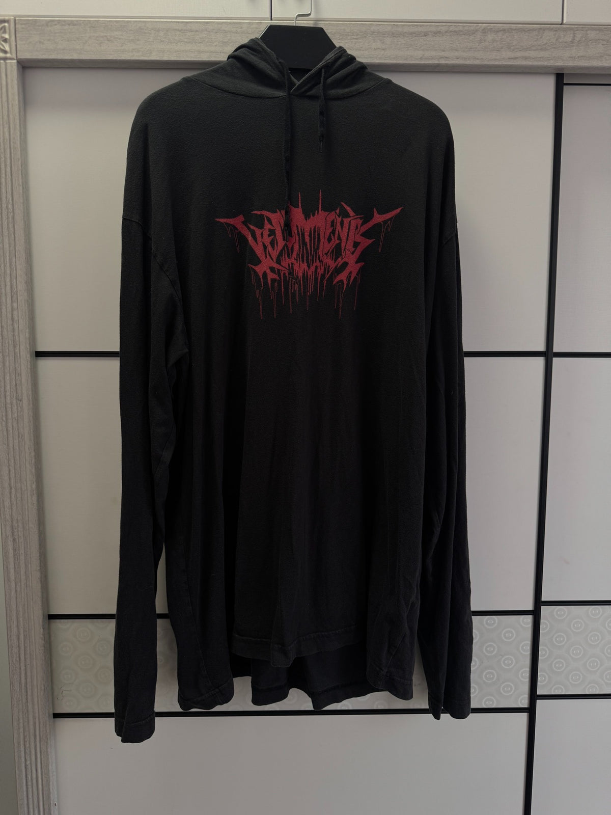Vetements 18SS Blood-Drop Sanskrit Sweatshirt