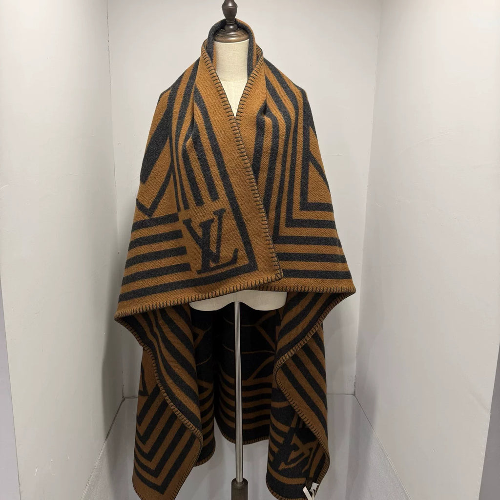 Louis Vuitton Isetan 140x140 CM Shawl