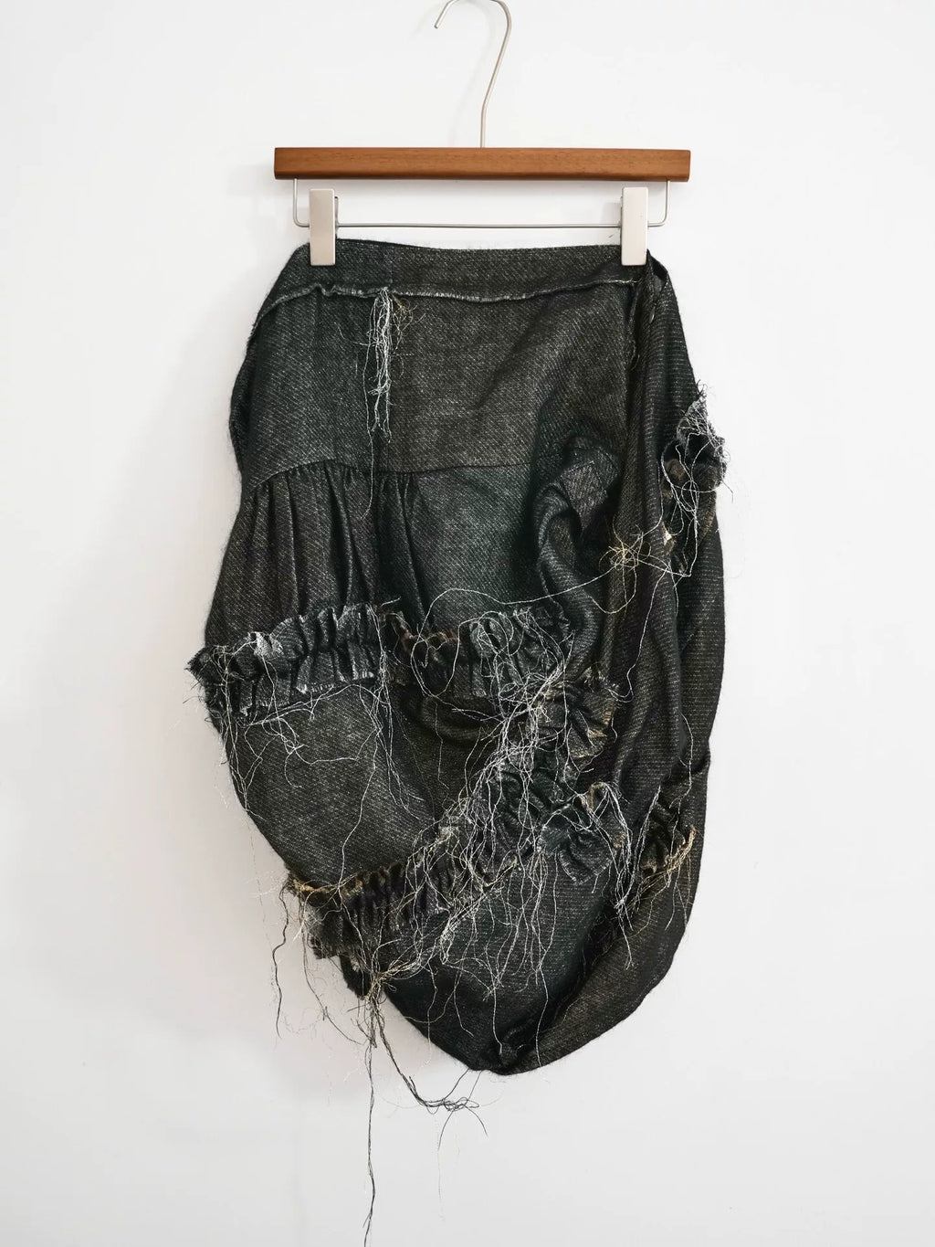Comme Des Garcons 08AW Irregular Gold Thread Skirt - Devines