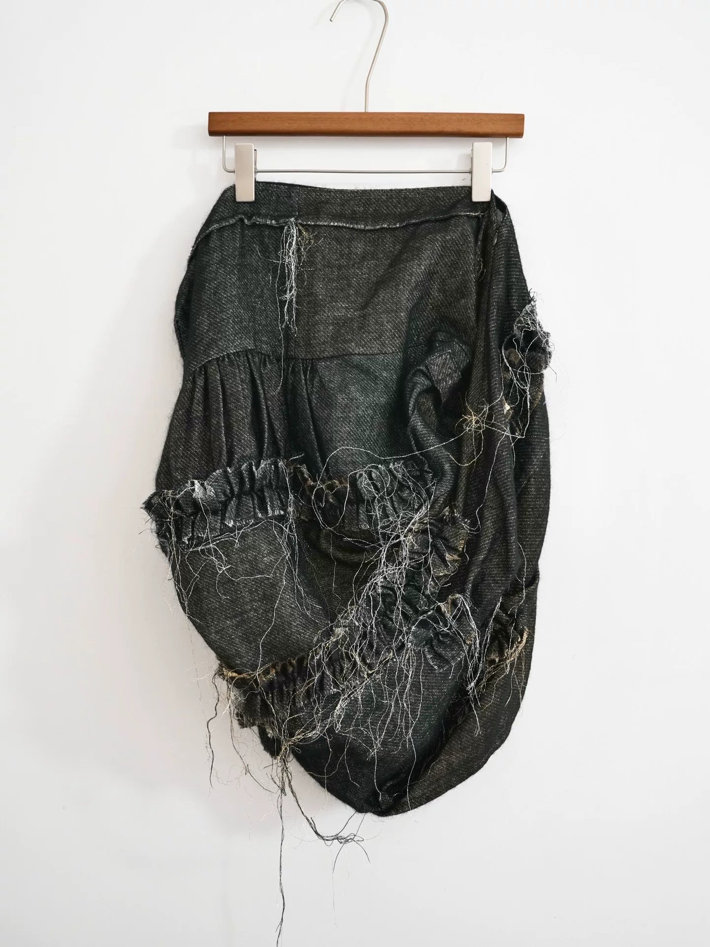 Comme Des Garcons 08AW Irregular Gold Thread Skirt - Devines