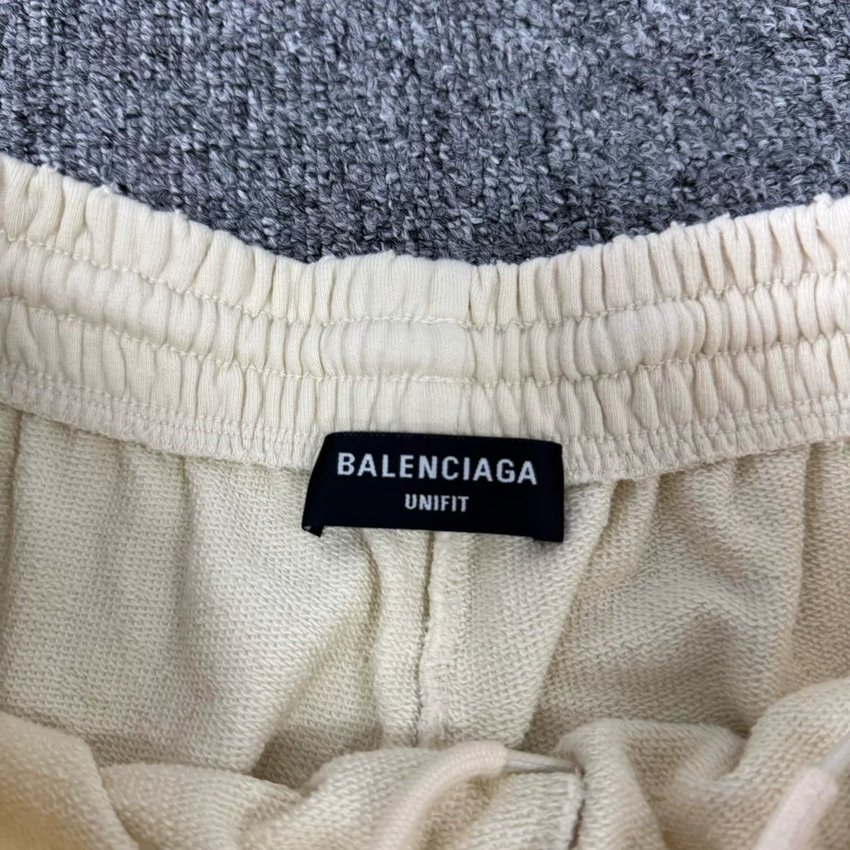 Balenciaga off-white double-B lock embroidery elastic waist shorts,