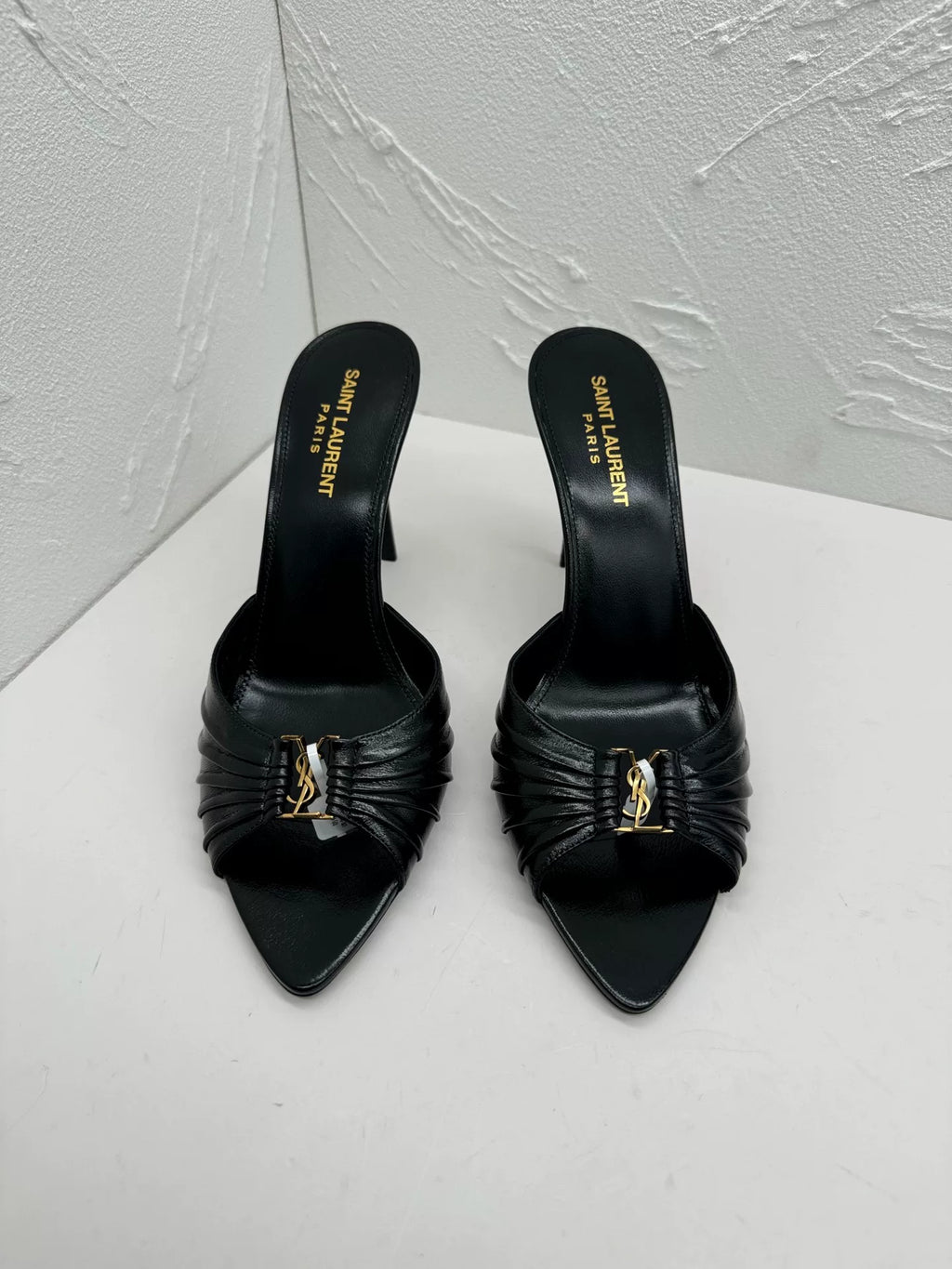 Saint Laurent 2026 Black Gold Logo Pointed-Toe Heels