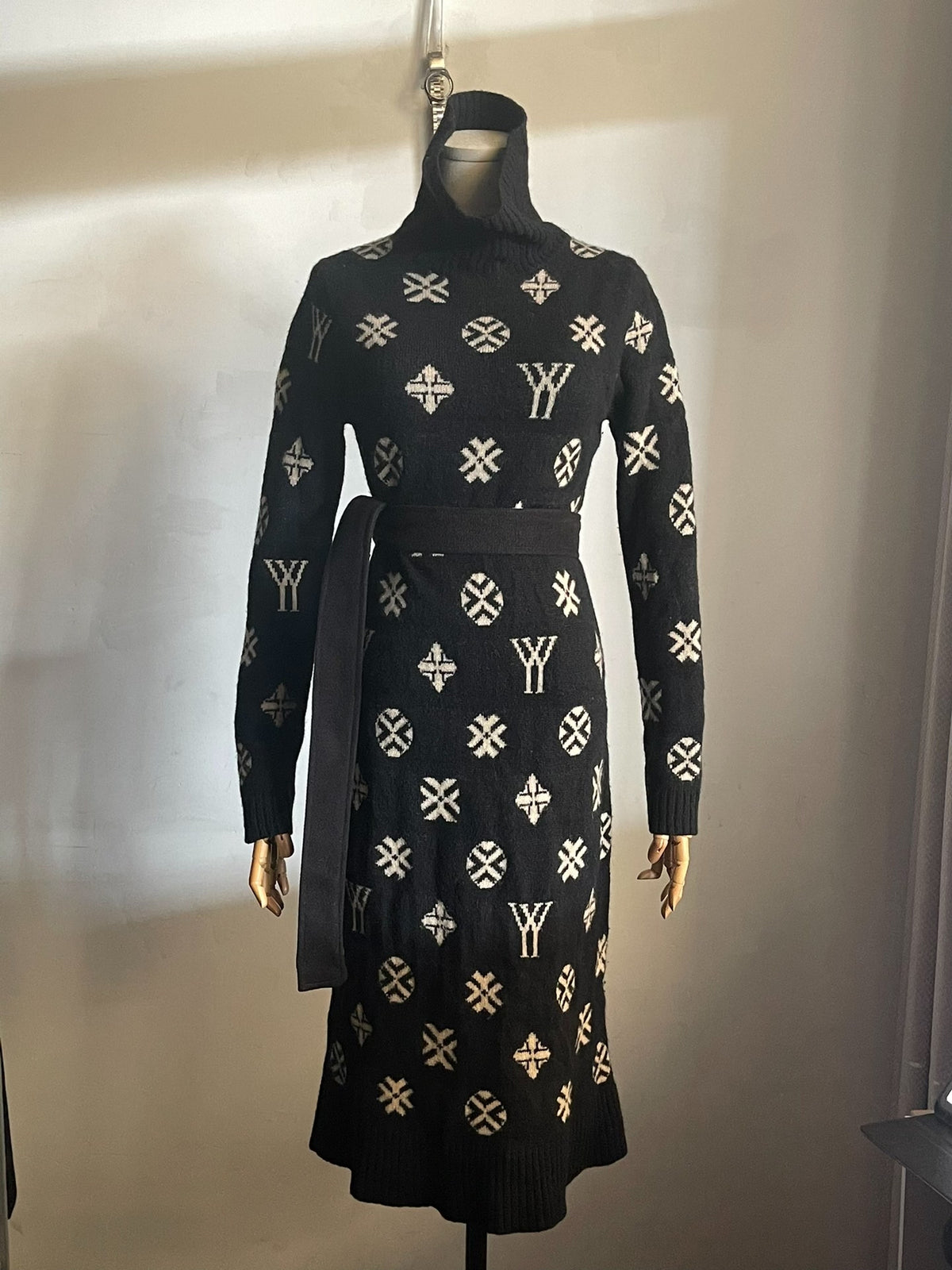 Yohji Yamamoto 07fw Louis Vuitton parody sweater