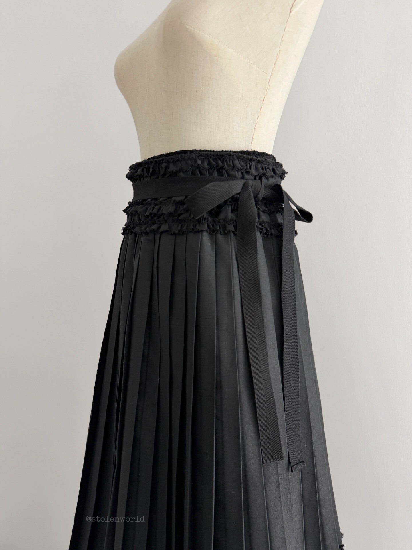 Comme Des Garcons 22SS Lace Pleated Skirt - Devines