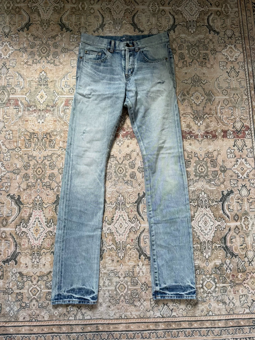 Saint Laurent slpd02 blue washed distressed jeans