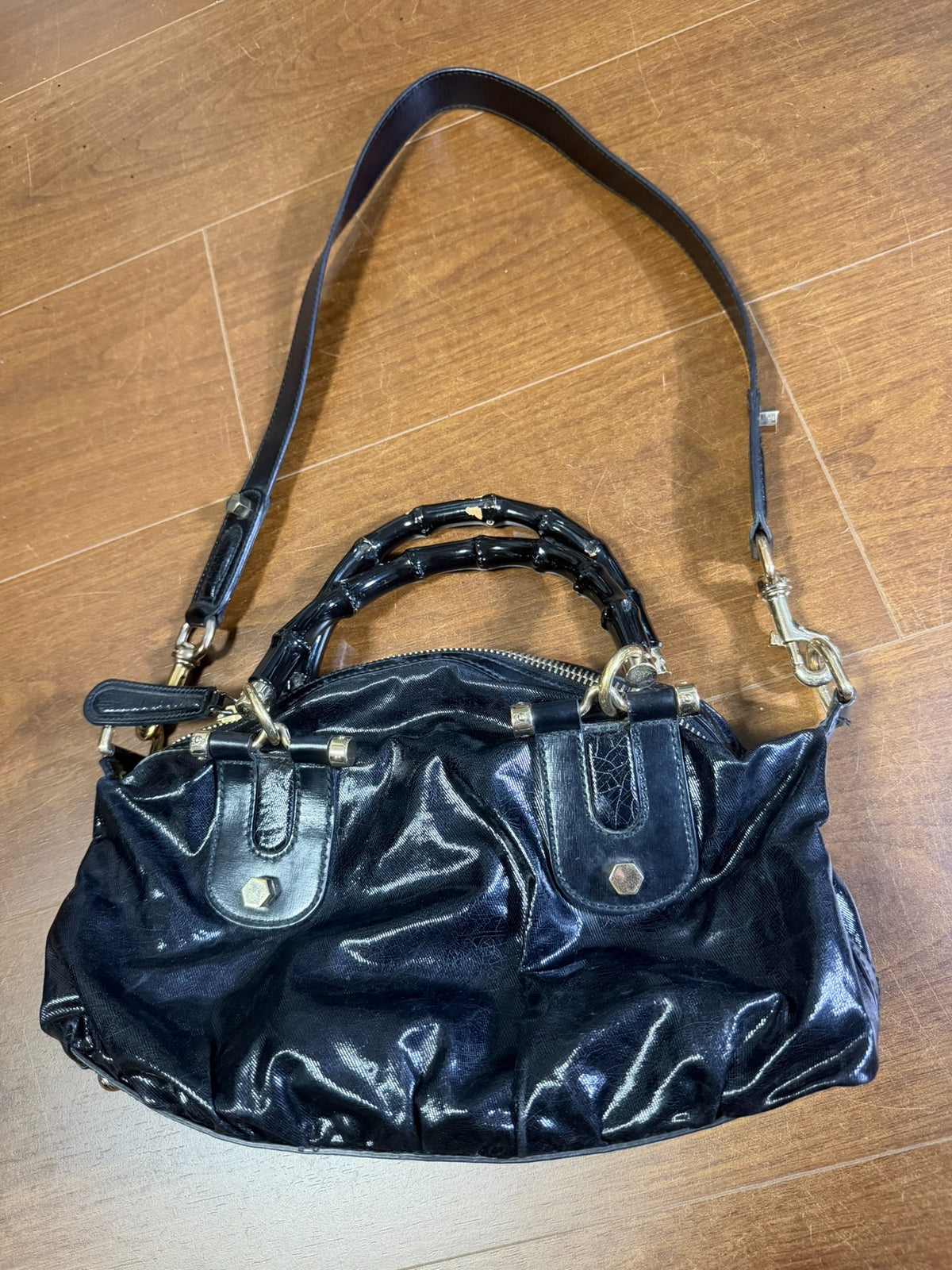 Gucci black cowhide leather bamboo handle glossy handbag