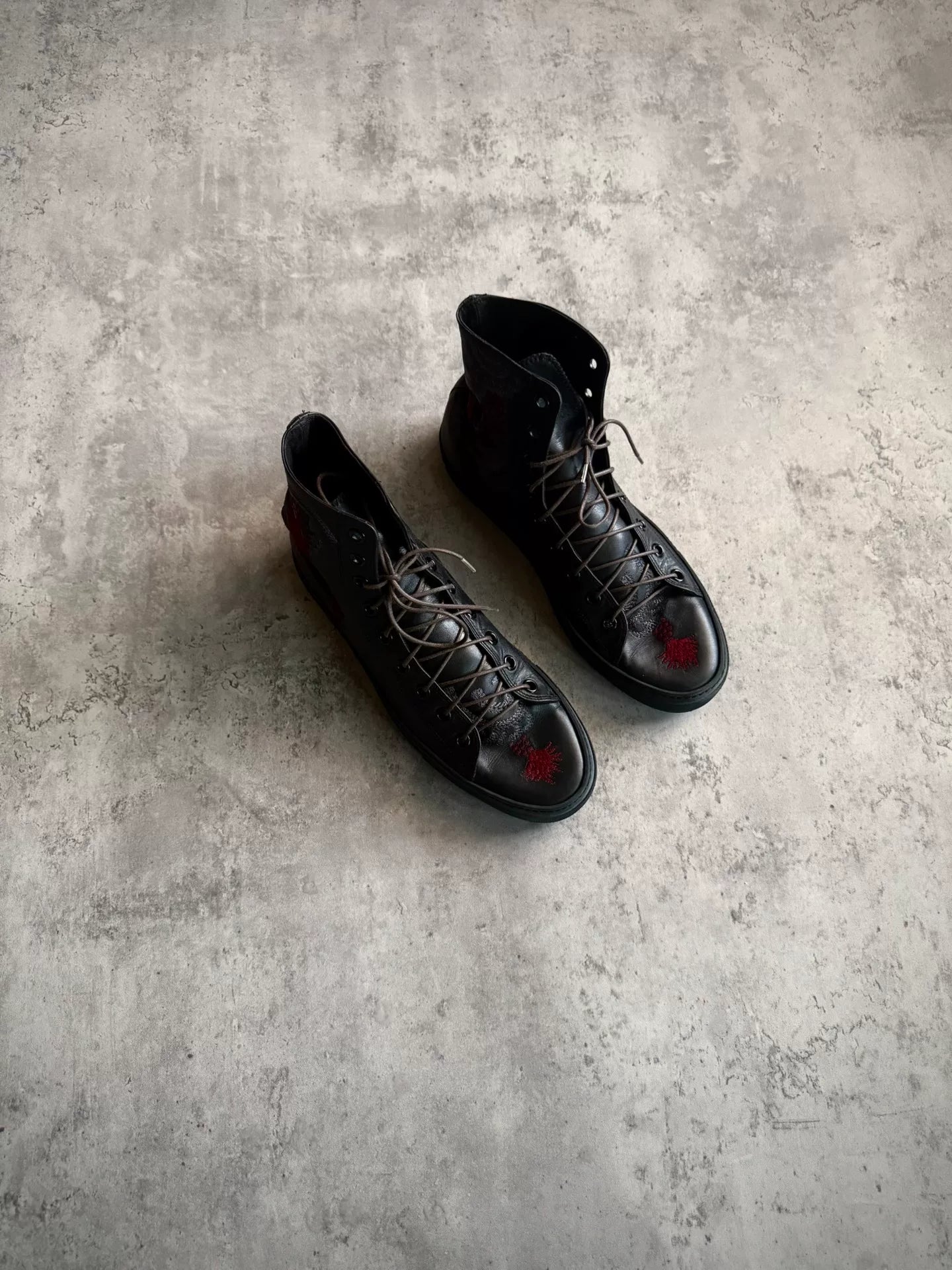 Gucci Tom Ford 01SS Dragon Embroidered High-Top Sneakers