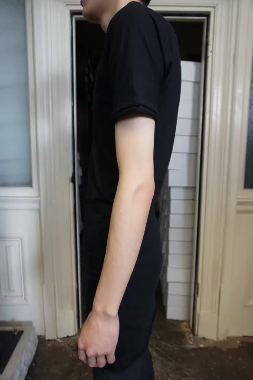 Layer-0 paul harden Black Arc-Shaped Hole Short Sleeve Top