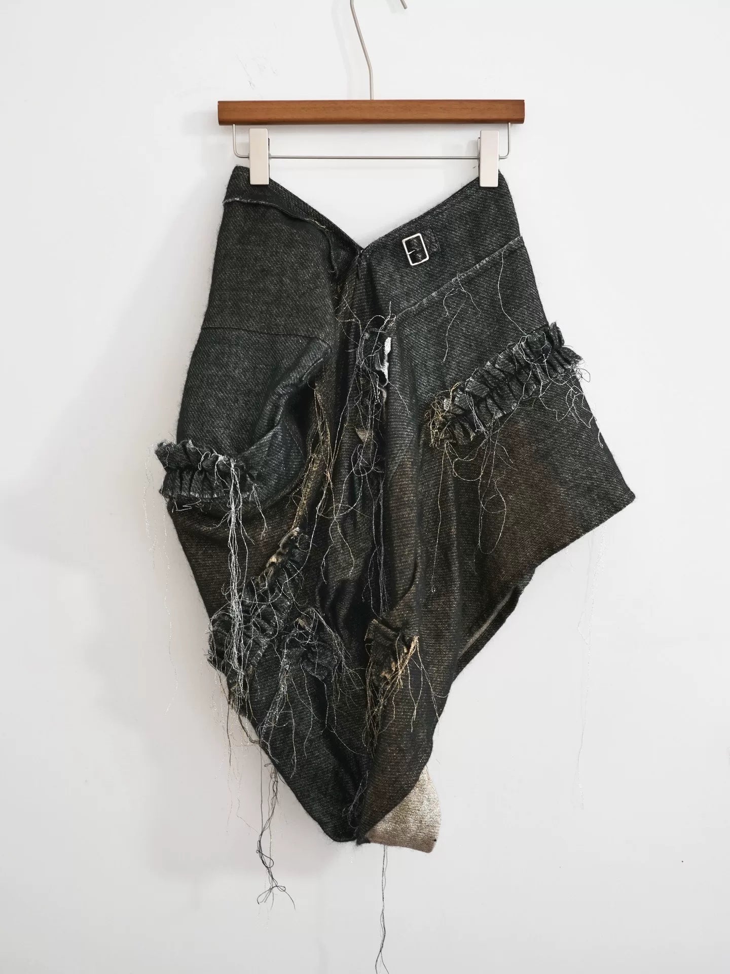 Comme Des Garcons 08AW Irregular Gold Thread Skirt - Devines