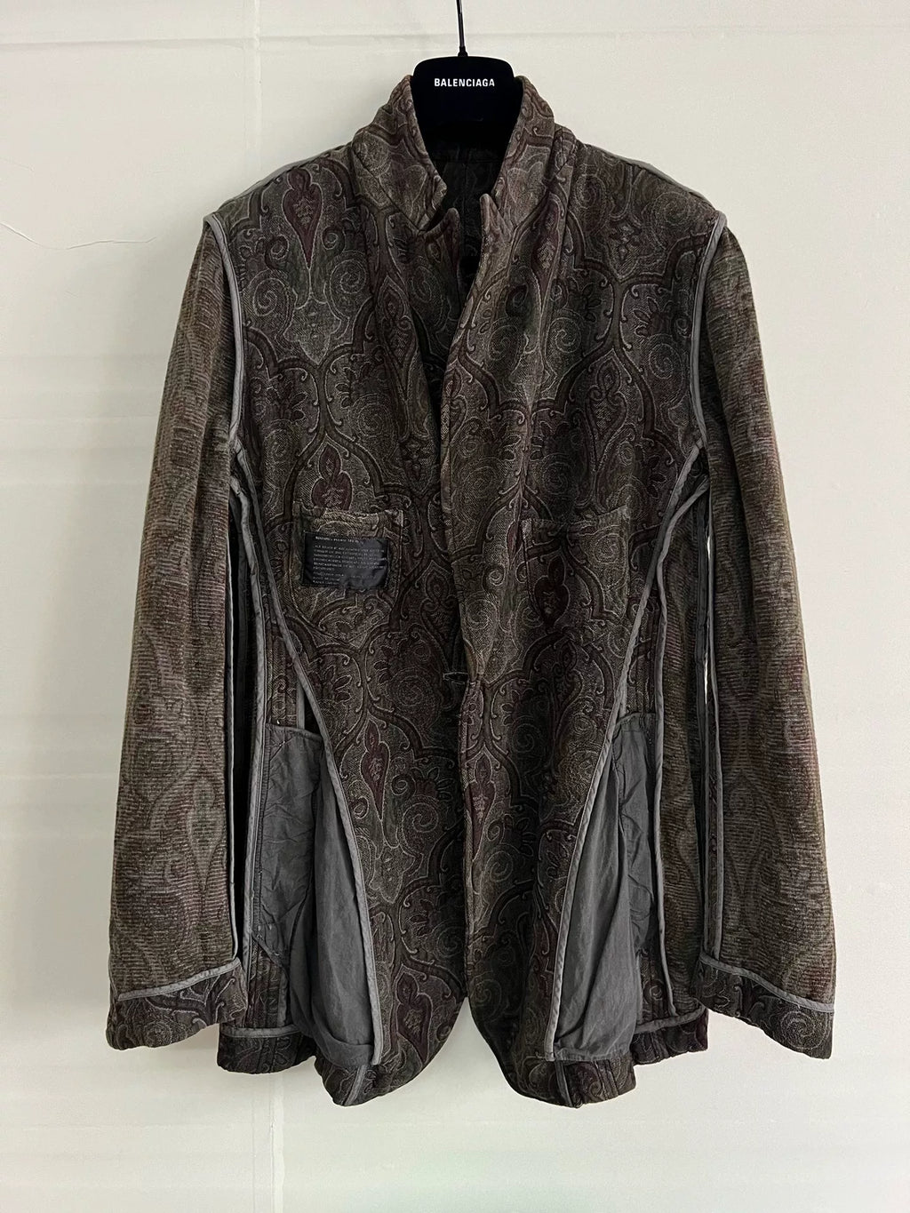 Julius Vintage FW05 Distressed Lapel Flower of Life Jacquard Reversible Blazer