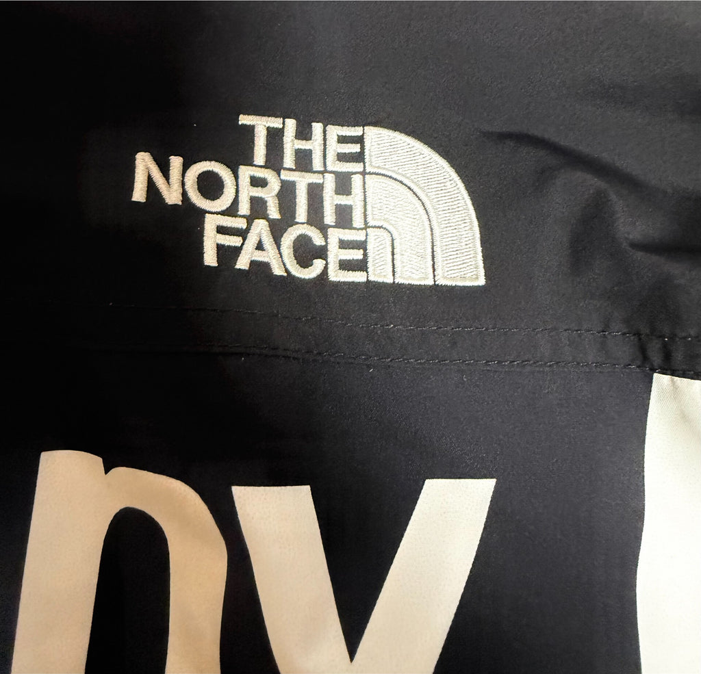 Supreme The North Face 15AW Mountain Pullover Shell Jacket