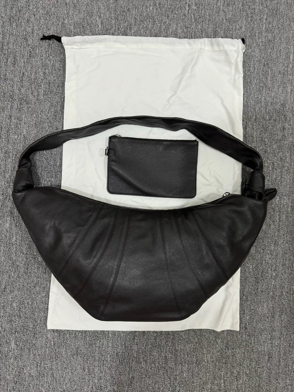 LEMAIRE Croissant Bag In Leather | Black