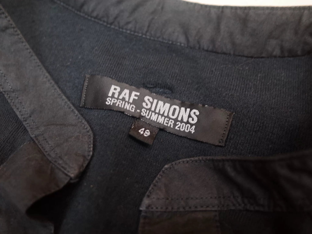 2004 Spring/Summer Raf Simons epaulet sleeveless vest