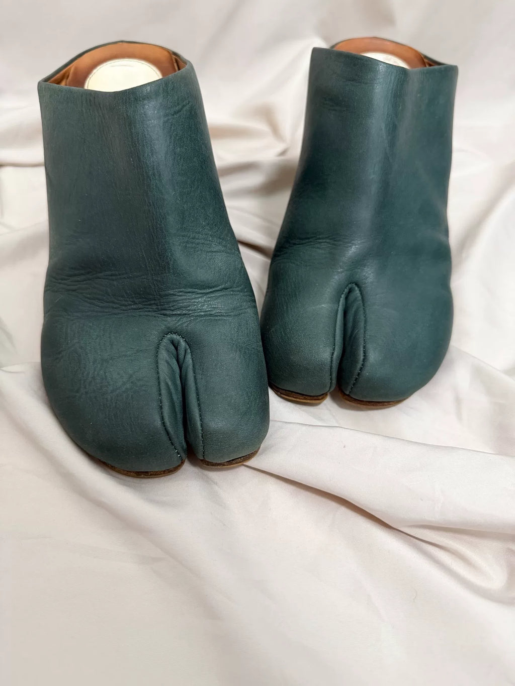 Maison Martin Margiela toe-split slippers