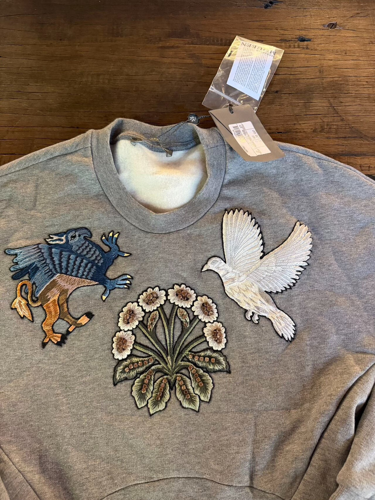 Alexander McQueen FW17 Grey Medieval Qilin Floral Bird Embroidered Silhouette Hem Sweatshirt