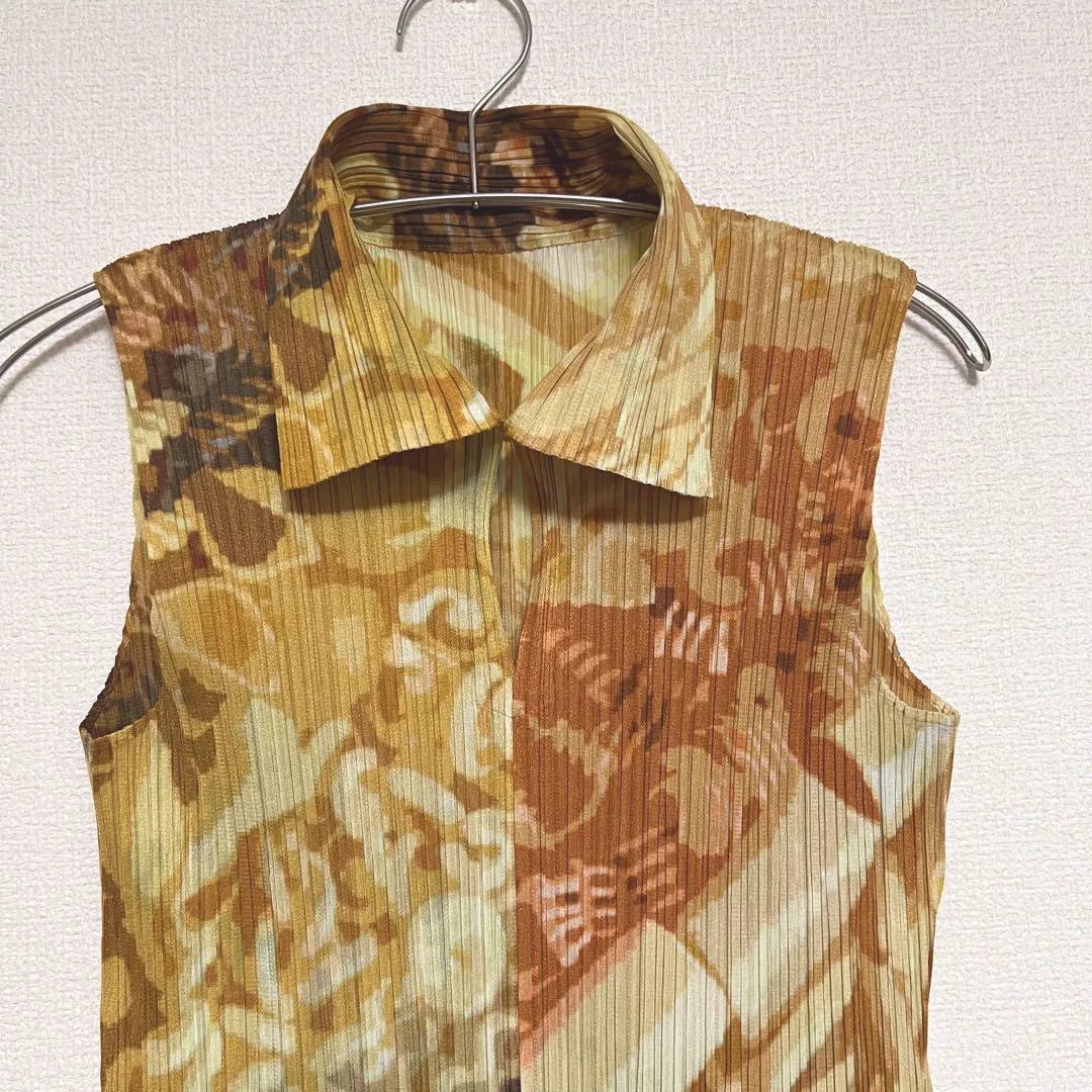 Issey Miyake Sleeveless Dress