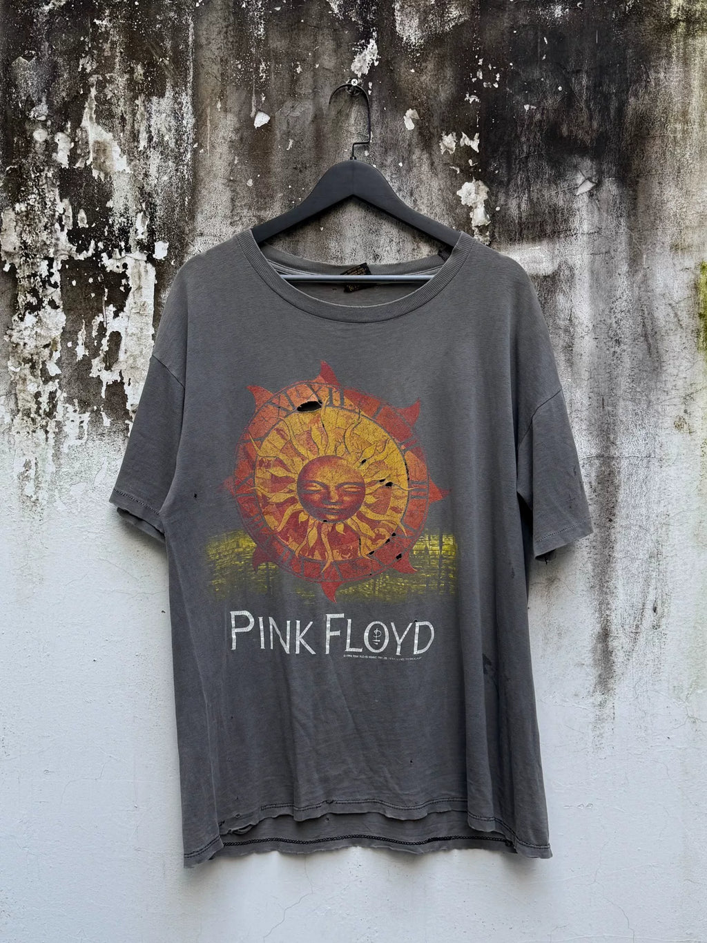 Pink Floyd 1994 Distressed T Shirt