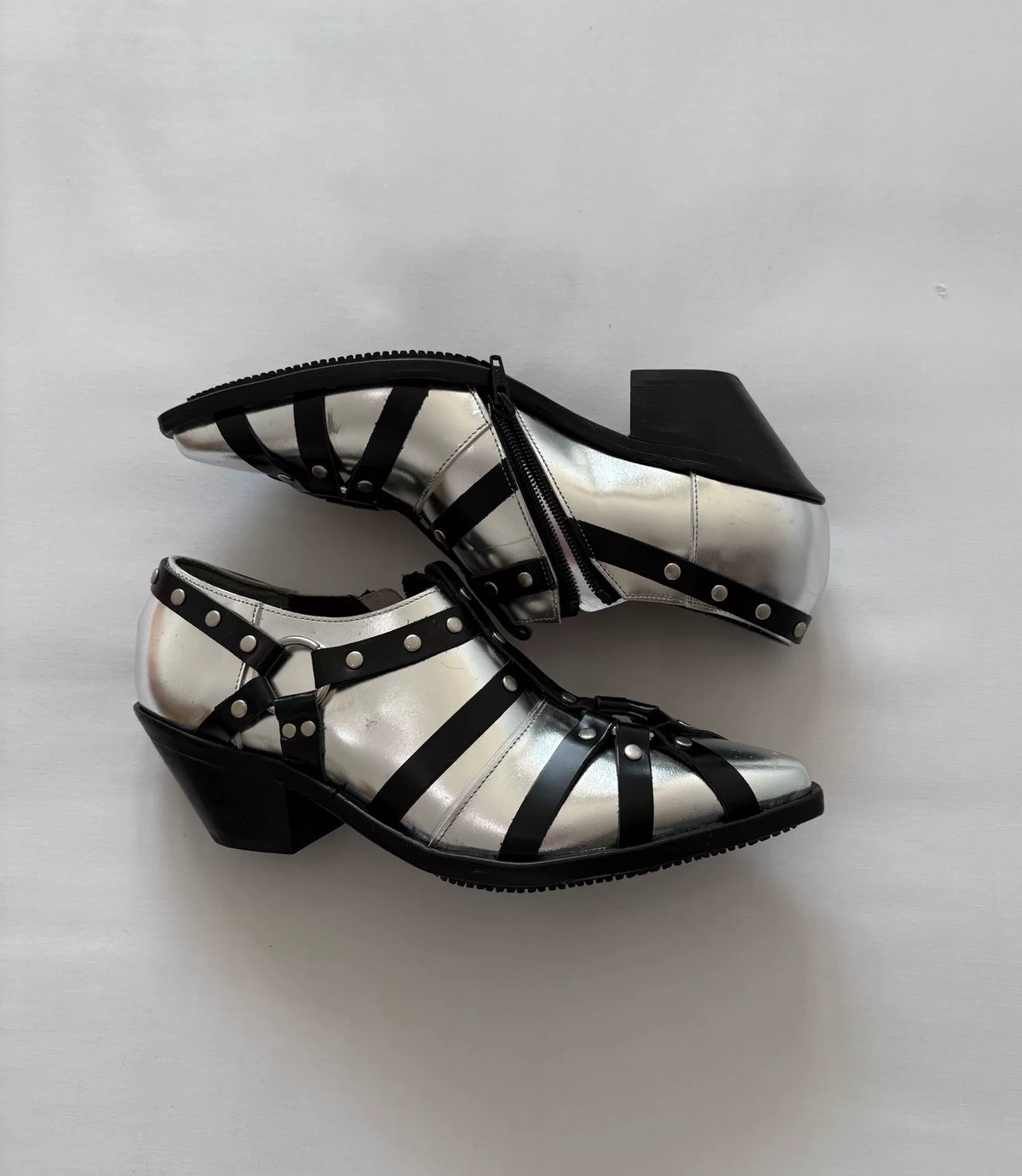 JUNYA WATANABE strap‑and‑rivet pointed‑toe shoes