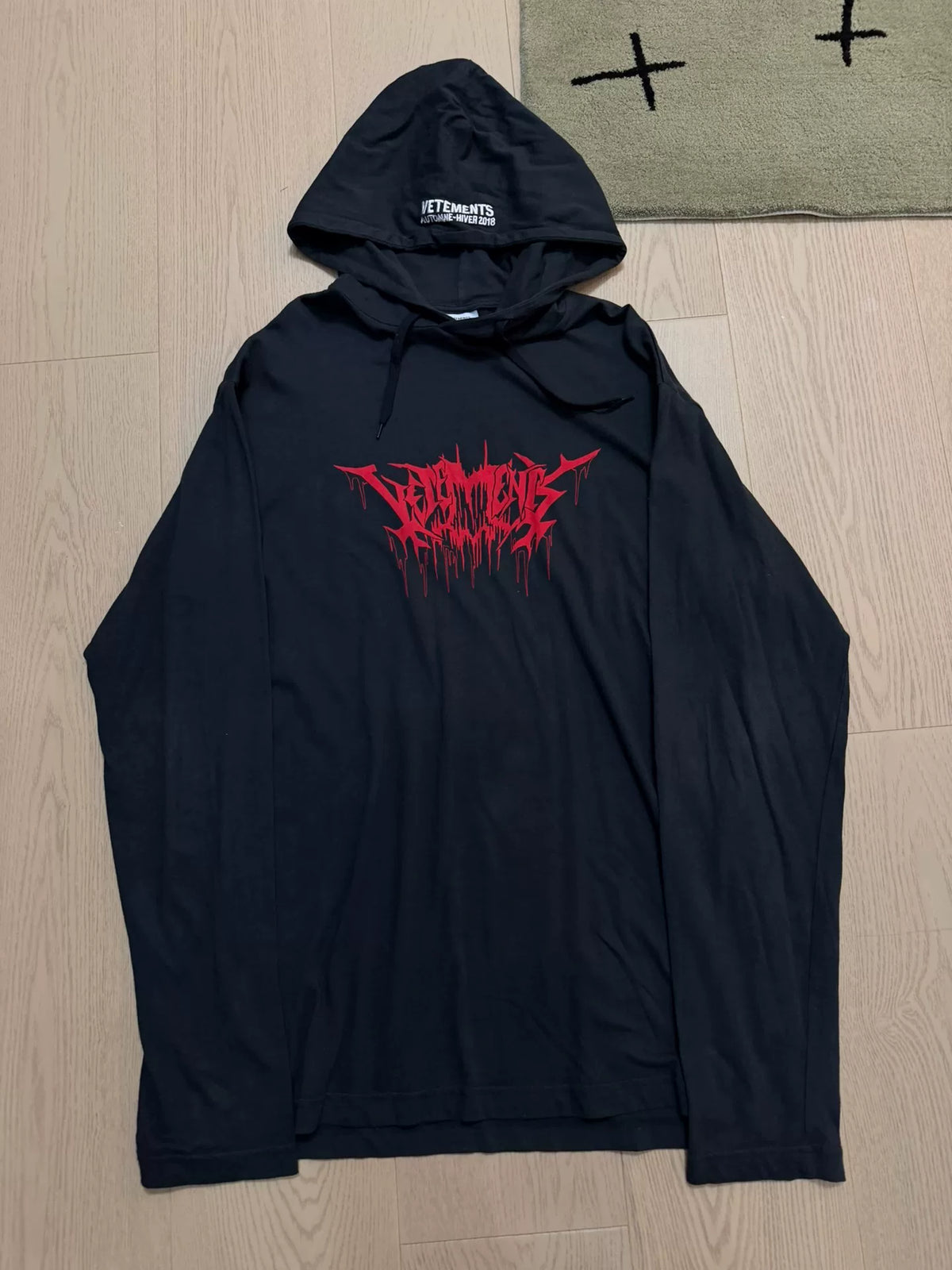 Vetements SS18 Sanskrit Sweatshirt