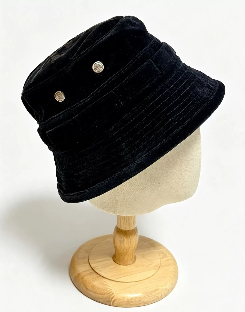 Mastermind Japan Mainline Velvet Skull Silver Bucket Hat