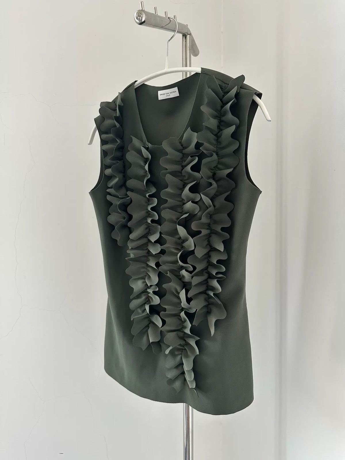 Dries van Noten 24SS three-dimensional pleated floral sleeveless vest