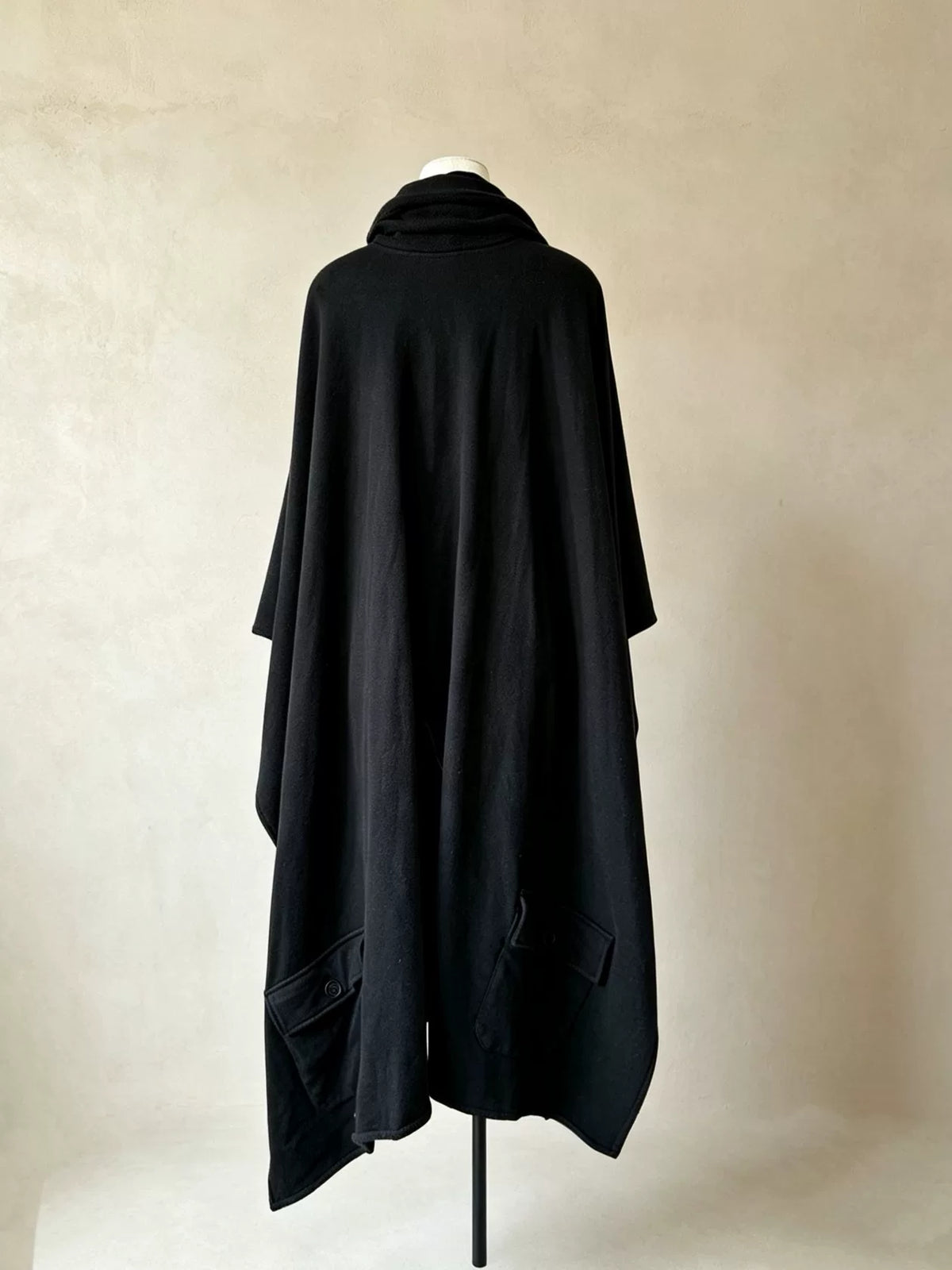 Yohji Yamamoto 12aw Runway Deconstructed Scarf Cape