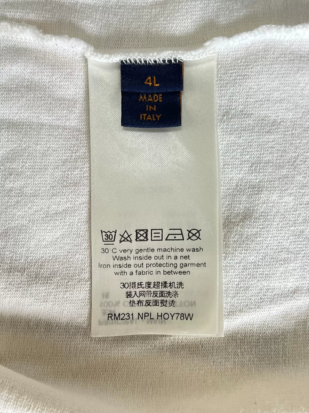 Louis Vuitton Men's T-Shirt Size