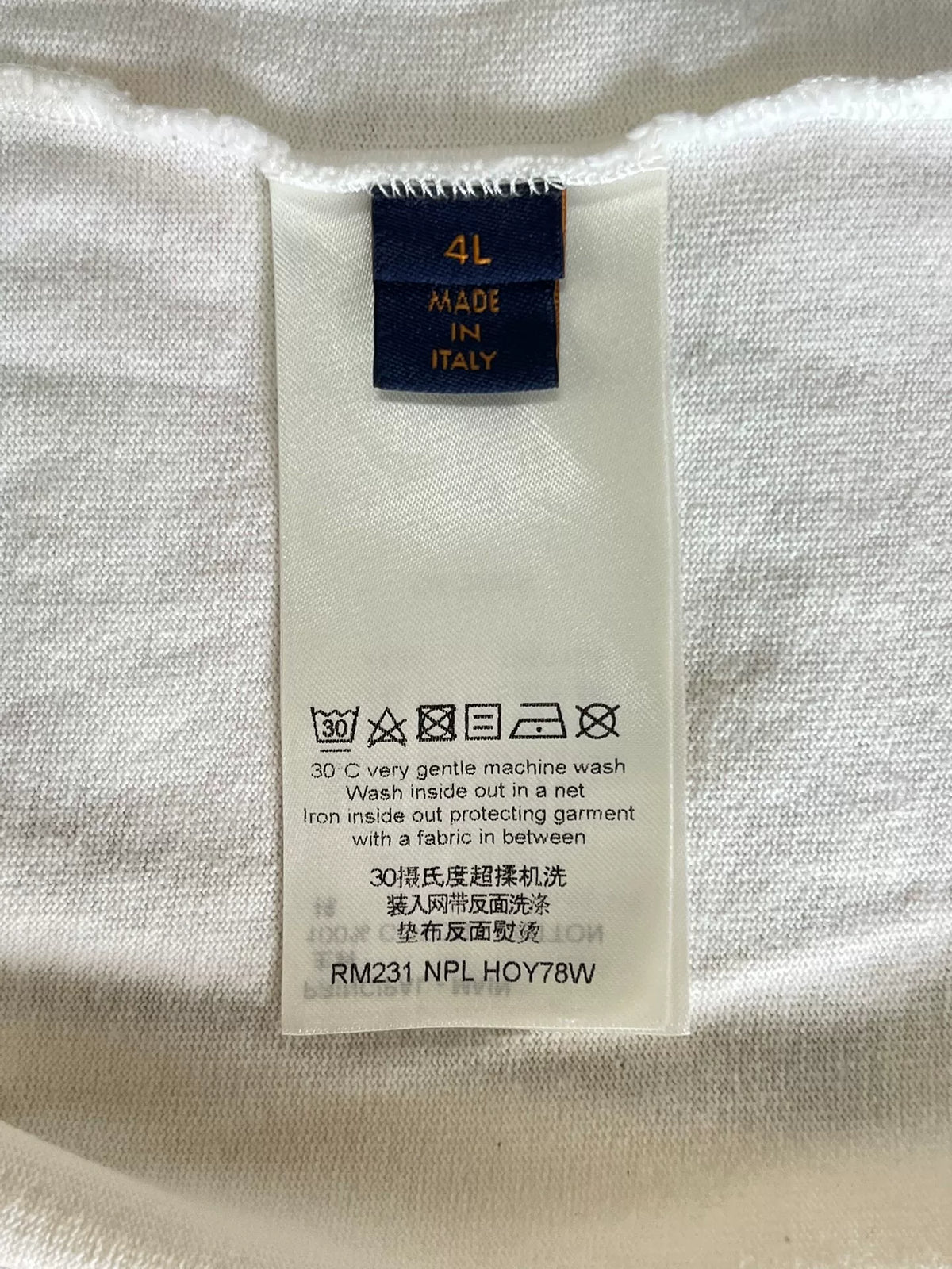 Louis Vuitton Men's T-Shirt Size