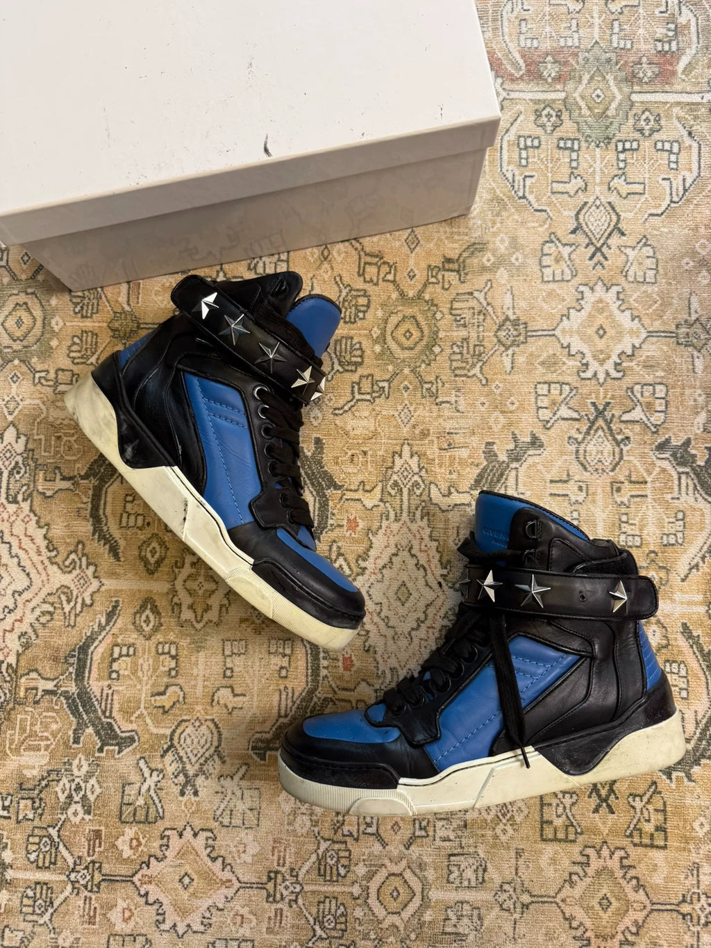 Givenchy Star Strap Tyson Sneakers