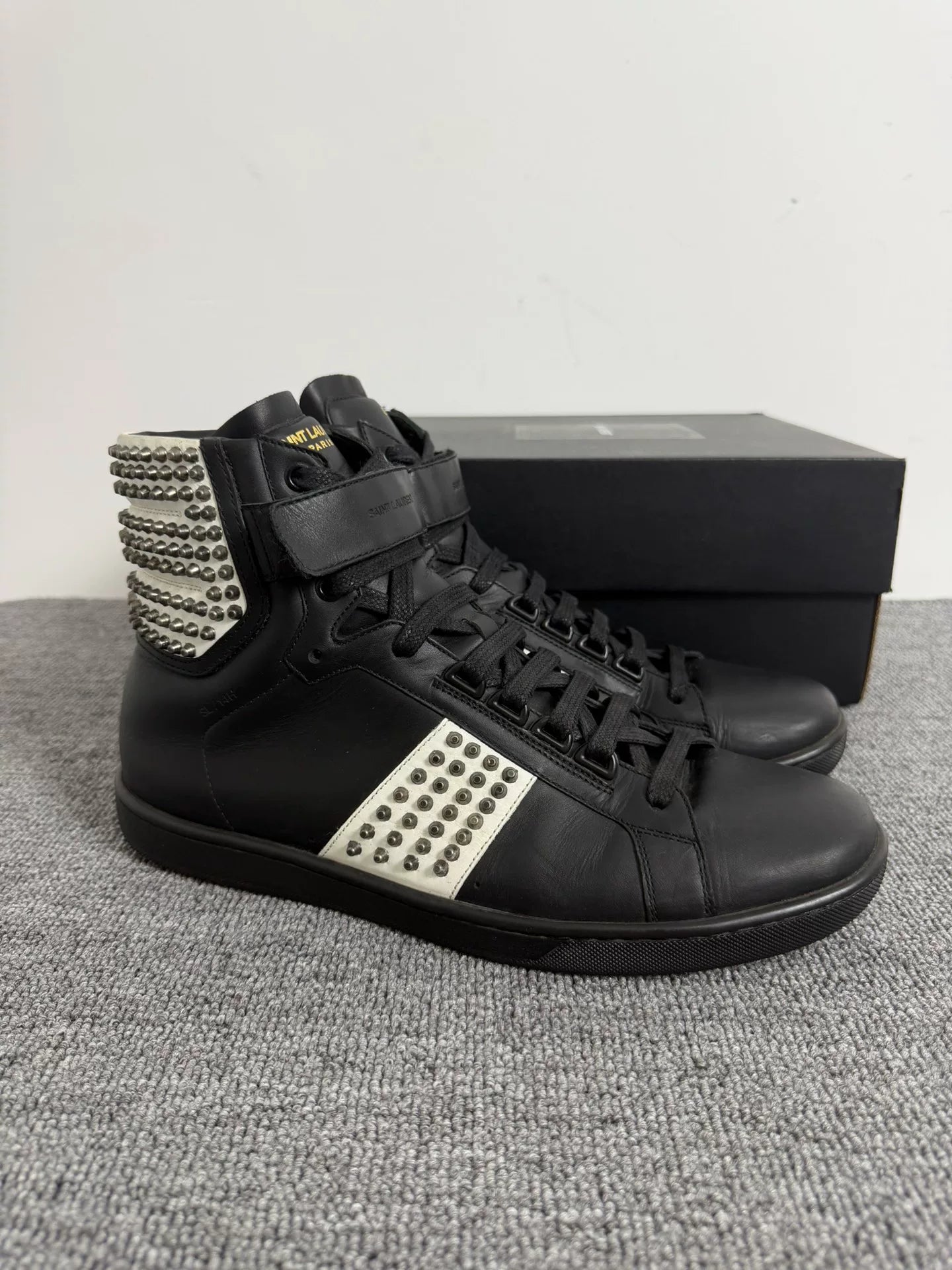 Saint Laurent Slp14fw Black White Color-Block Studded High-Top Sneakers