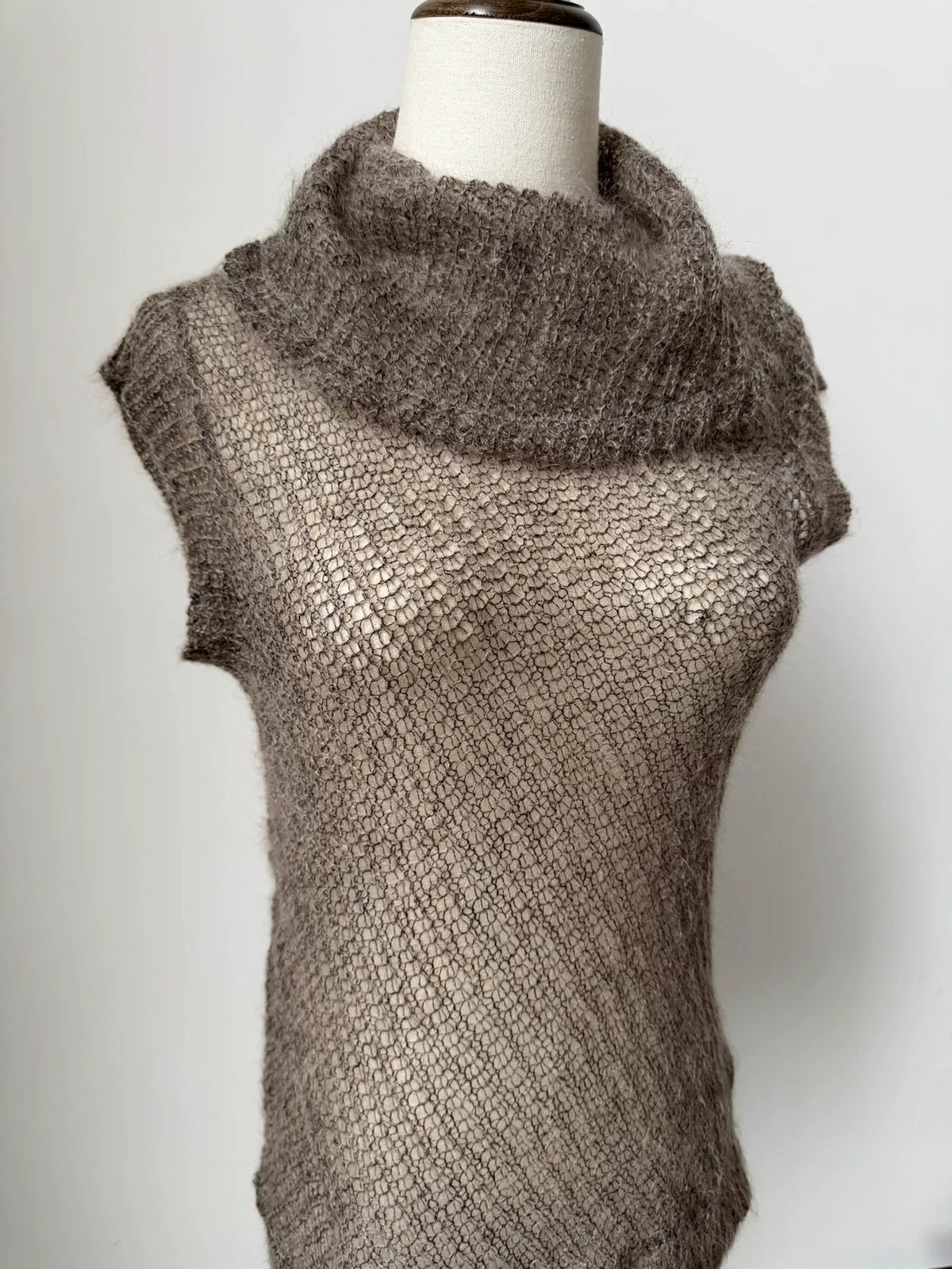 Issey Miyake Plantation line mock neck sleeveless knit vest