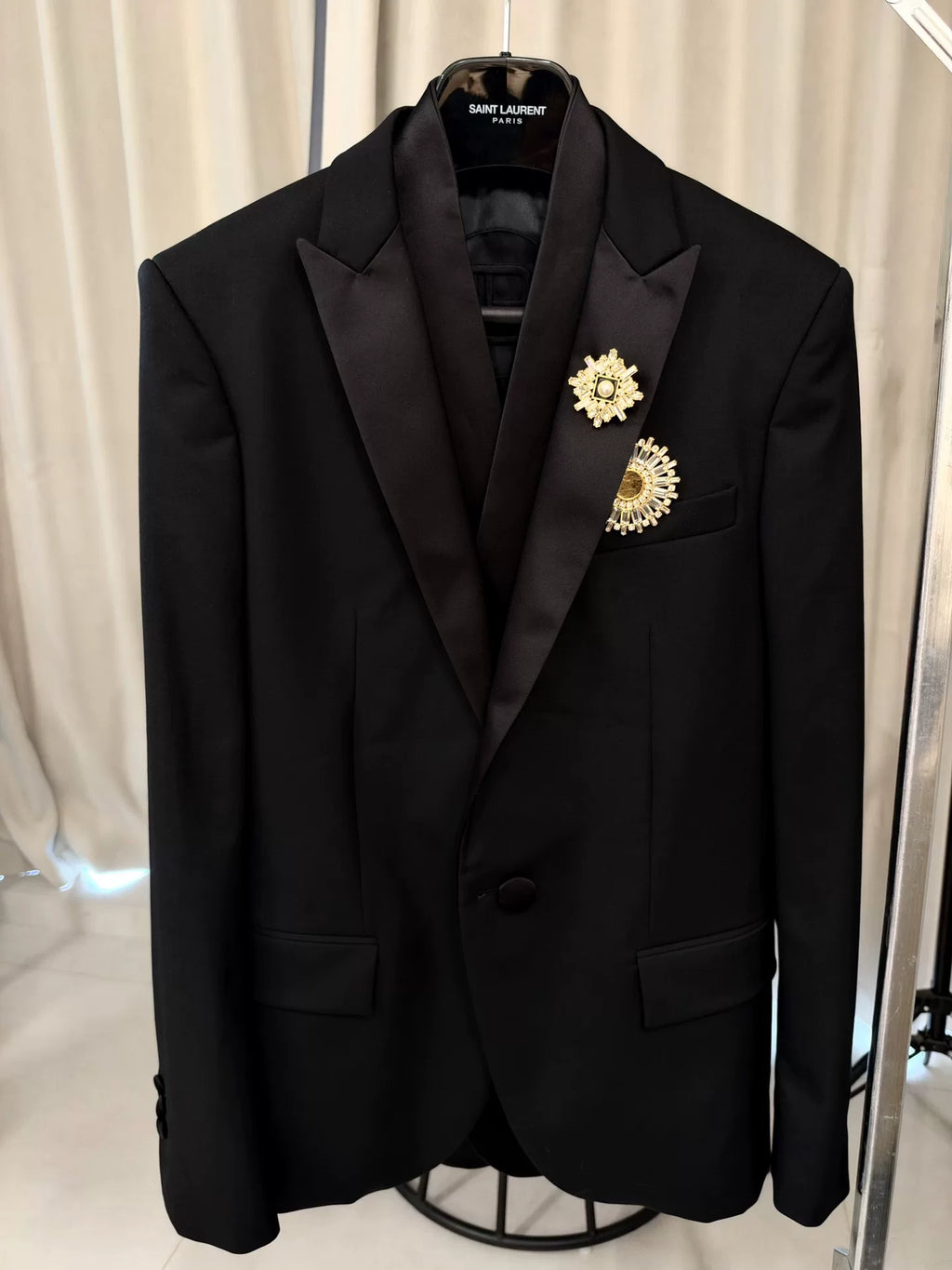 Balmain FW22 Sword Collar One‑Button Pin‑Decorated Satin Peak-Lapel Wool Blazer