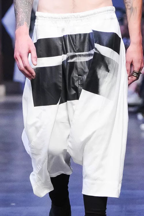 Julius_7 Double-Layer Structure Inkjet Printed Cropped Pants