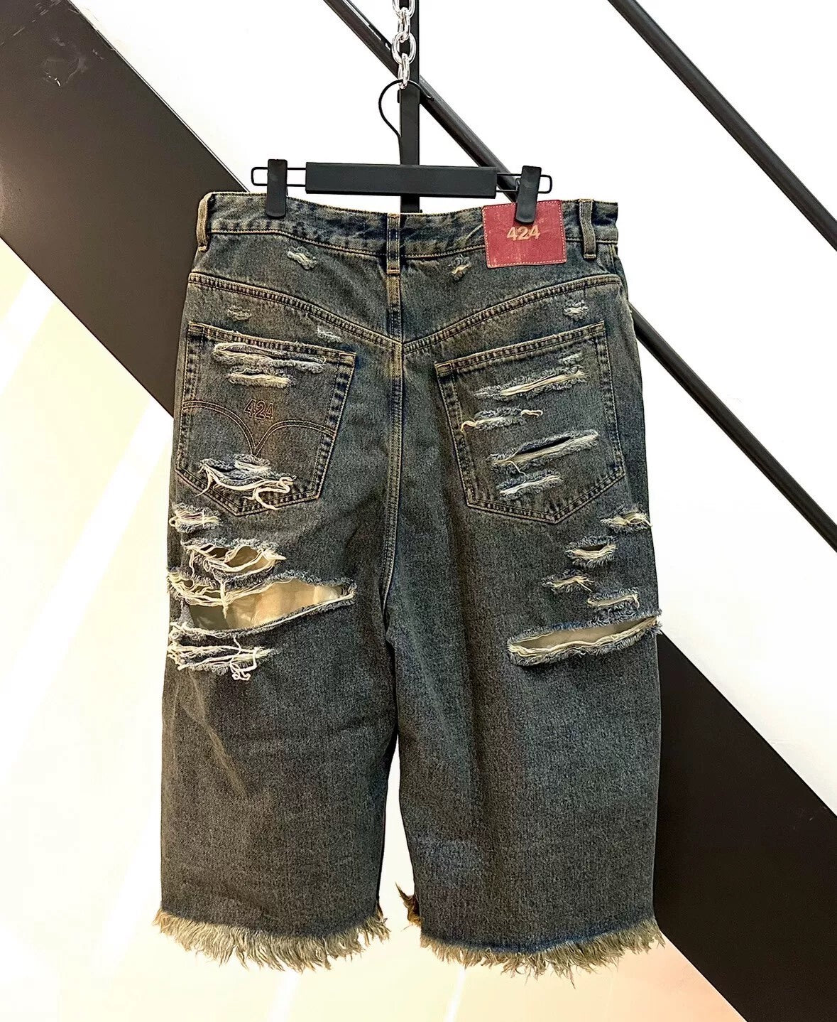 424 Distressed ripped denim shorts