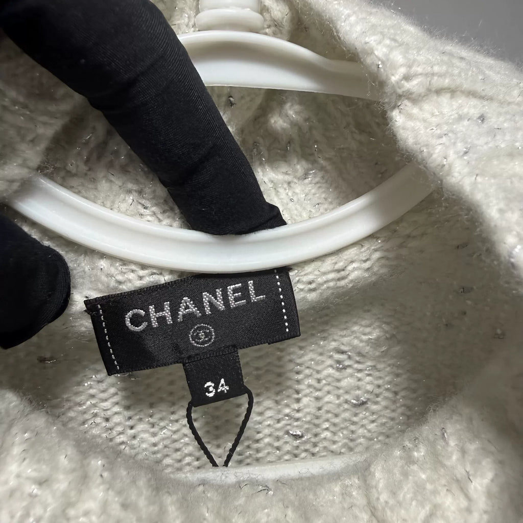 Chanel 21n Coco Neige Black White Color-Blocked Sweater