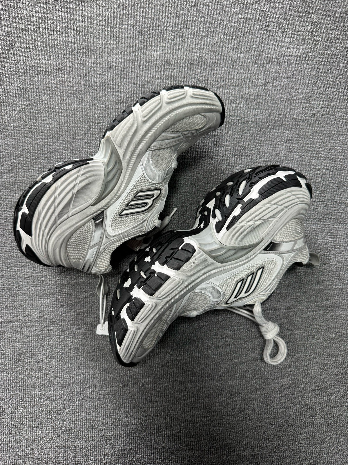 Balenciaga 10xl Grey White Sneakers