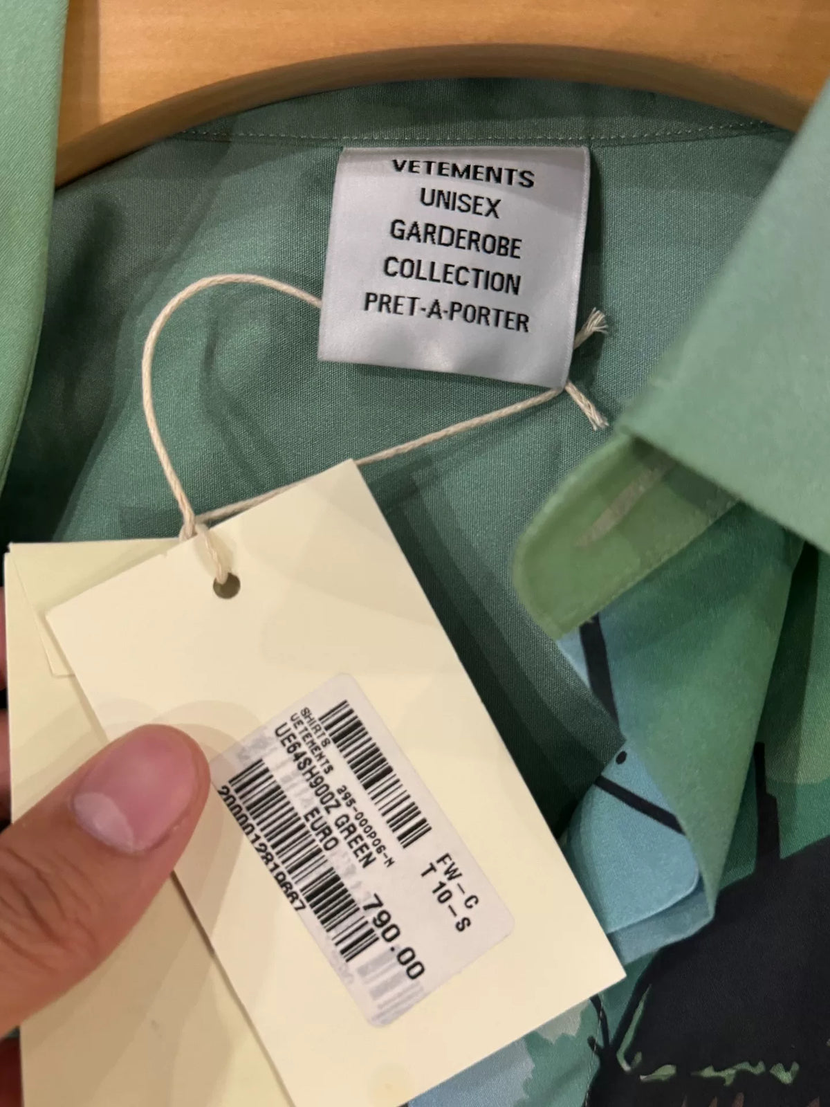 Vetements Comic Shirt