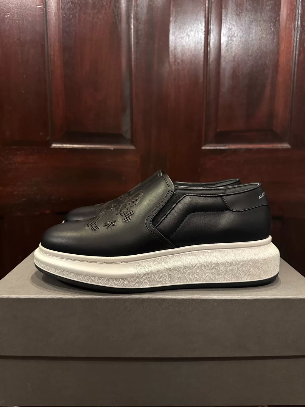 Alexander McQueen Black 3M Reflective Eight-Pointed Star Skull Chunky Sole Slip-On Sneakers