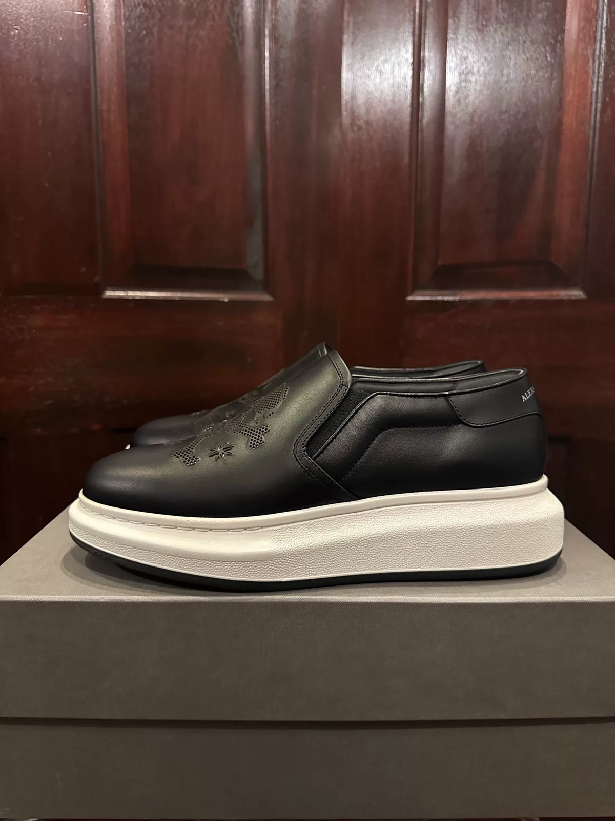 Alexander McQueen Black 3M Reflective Eight-Pointed Star Skull Chunky Sole Slip-On Sneakers