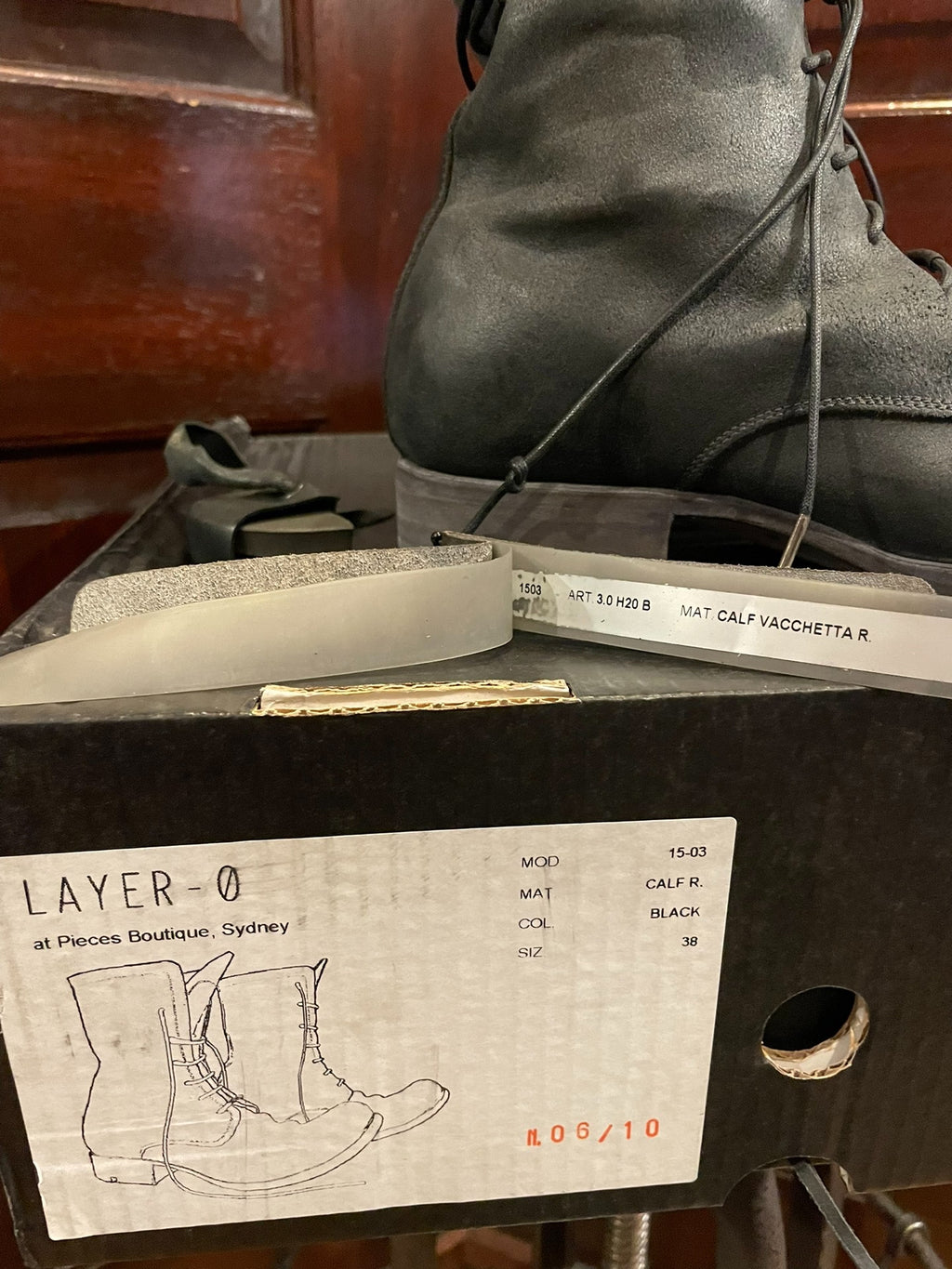 Layer-0 3.0 H 20 B Black Calf Reverse Laced up Blake Boots