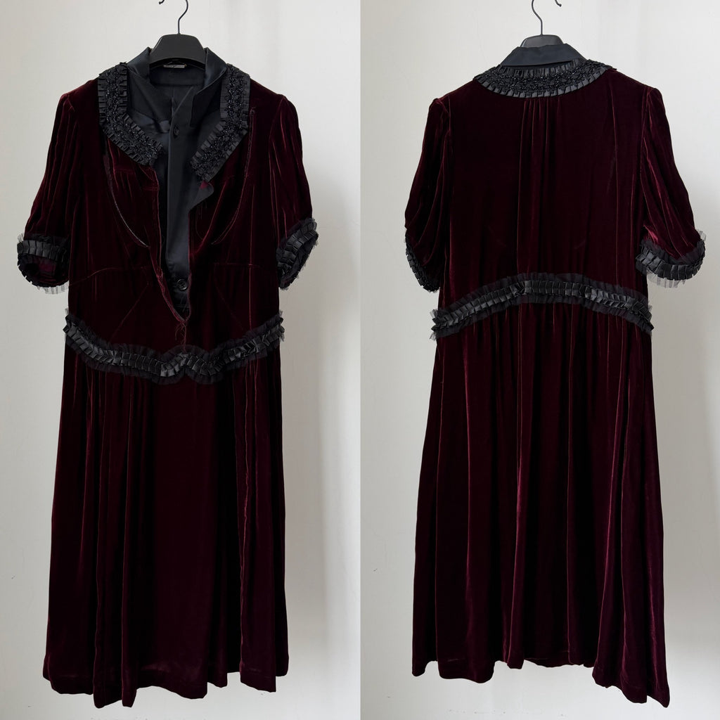 Comme Des Garcons Rei Kawakubo 2006 mainline Mask season velvet dress
