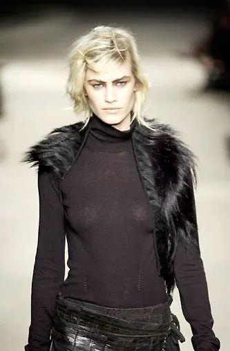 ann demeulemeester 2002aw fur shawl