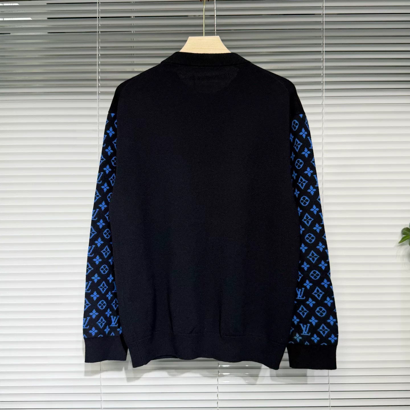 Louis Vuitton Monogram All-Over Print Wool Navy Knit Sweater