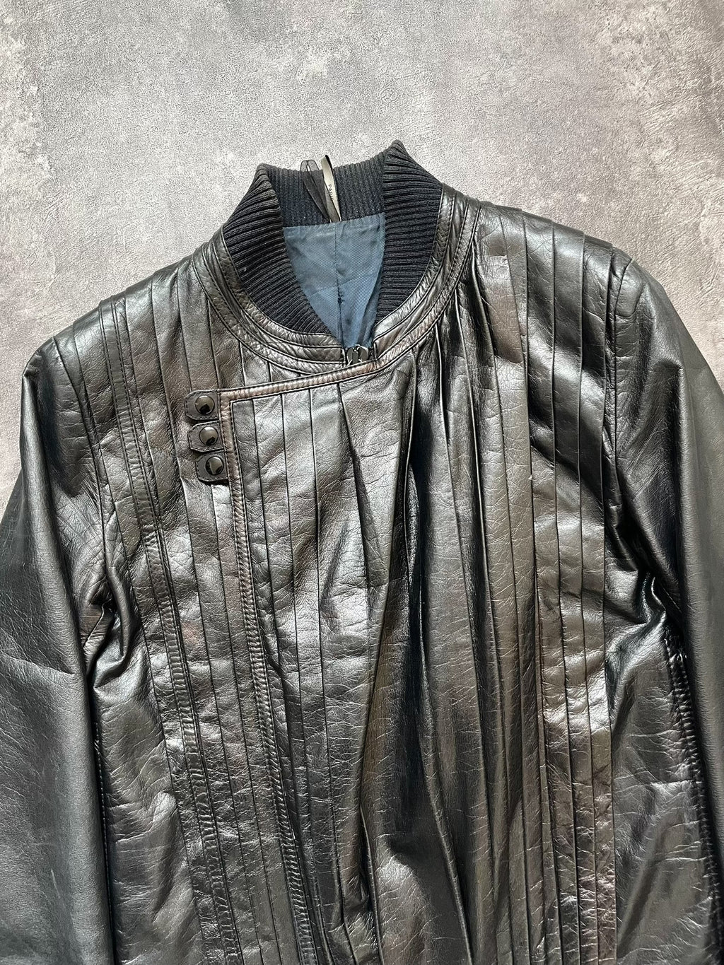 Dior Homme Spring/Summer 2009 Runway Accordion Pleated Cracked Leather Jacket