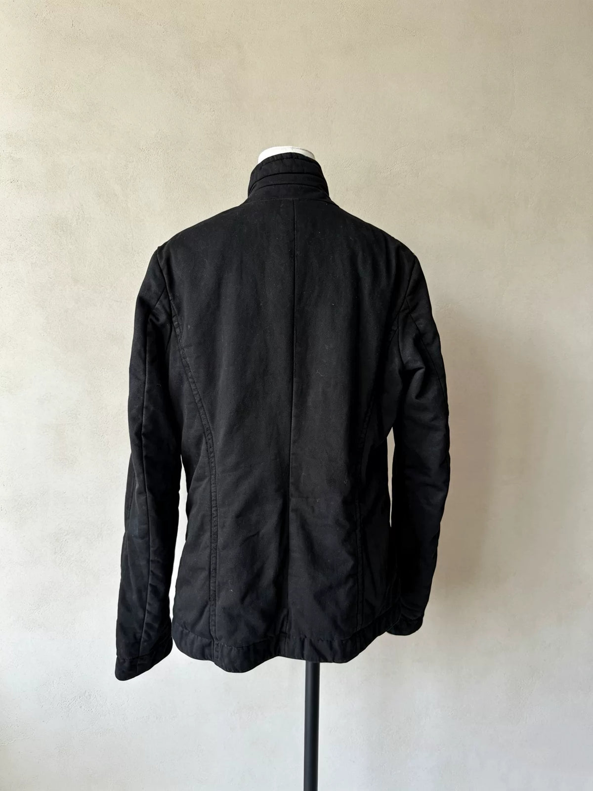 Julius AW11 Stand-Collar Diagonal Zip Quilted Cotton Jacket