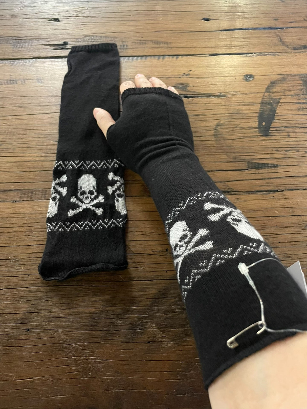 mastermind Japan Sample Black Ethnic Skull Cashmere Nylon Gloves