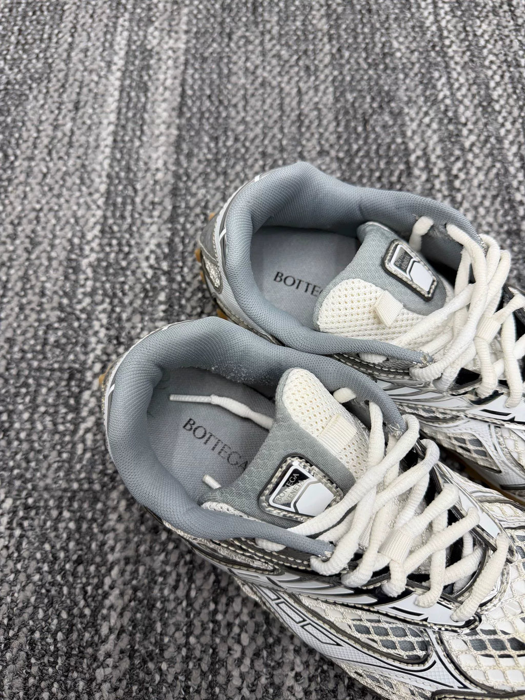 Bottega Veneta Orbit Low-Top Casual Sneakers